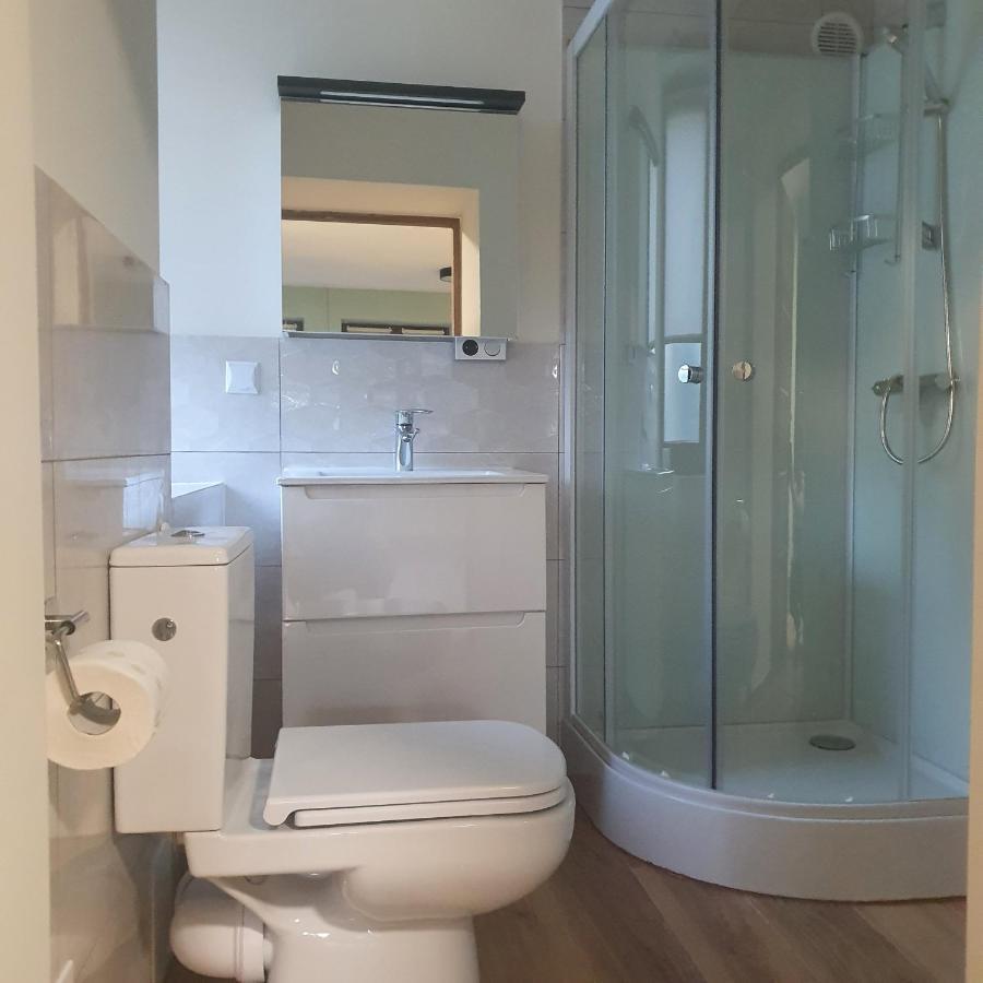 Albatros Room With Bathroom Varsavia Esterno foto
